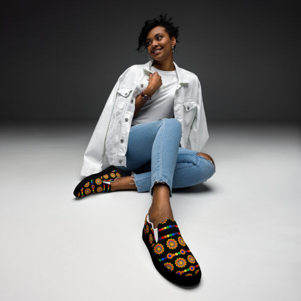 Women’s slip-on canvas shoes - Image 2