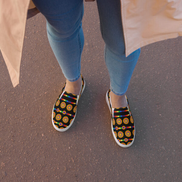 Women’s slip-on canvas shoes - Image 4